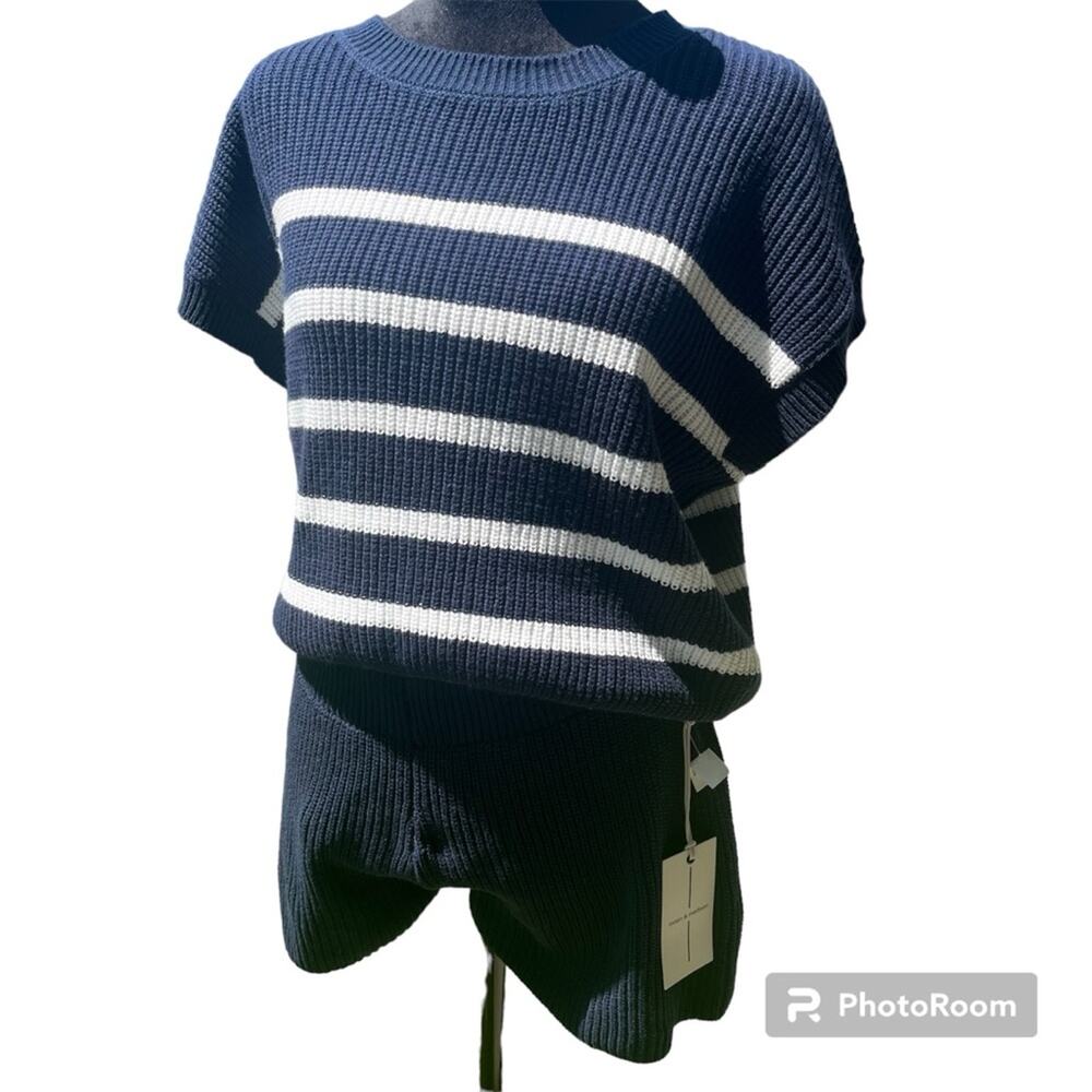 Knit 2 Piece Short Set Navy and White Sz L - Picture 2 of 6